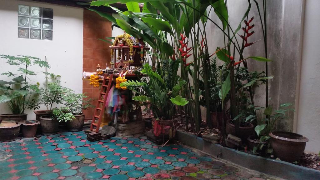 Hotel Villa Swiss Garden Patong Exterior photo